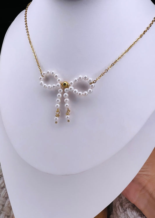 Bailarina necklace