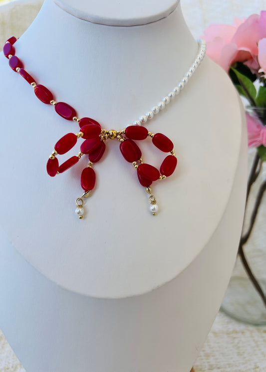 Bow necklace red & pearls